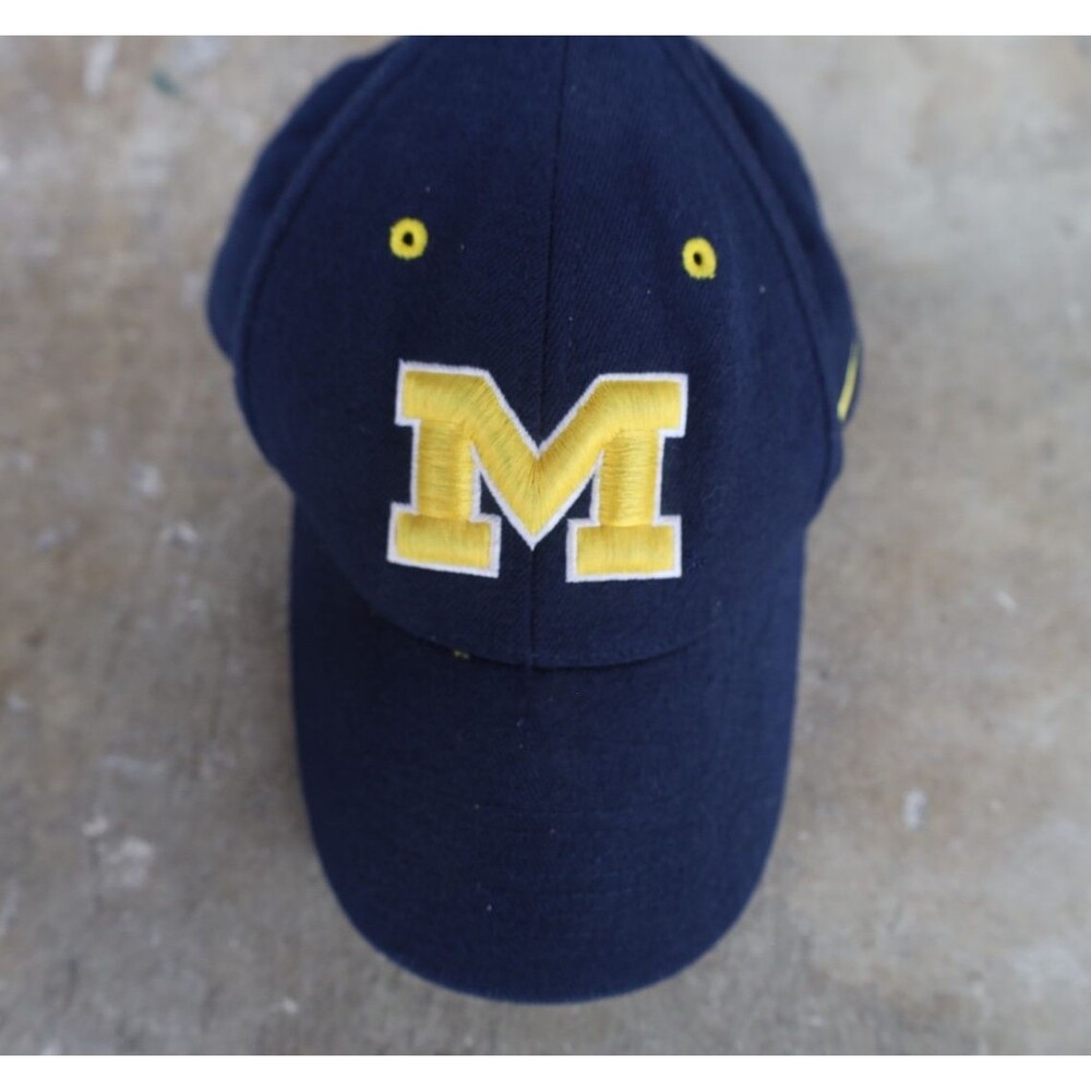 Nike Team Michigan Wolverines Hat Cap 100% Wool Navy Maize One Size NCAA